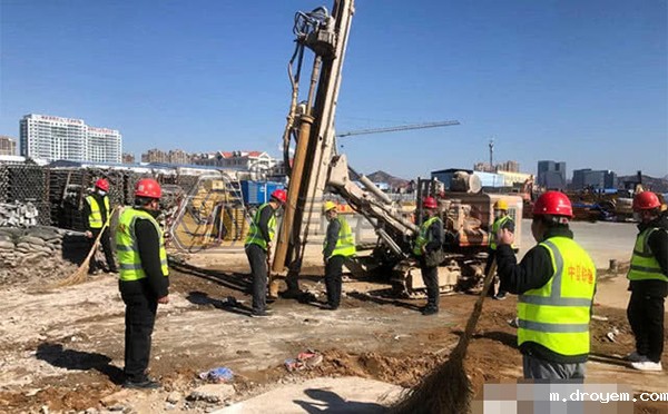 地铁明挖基坑中采用大直径自钻式锚杆施工 地铁明挖基坑中采用大直径自钻式锚杆施工-洛阳ag九游会真人自钻式锚固系统
