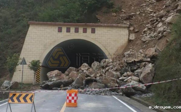 隧道水毁泥石流 隧道水毁泥石流